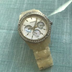 Fossil Women’s Round Watch Sparkly Mother of Pearl